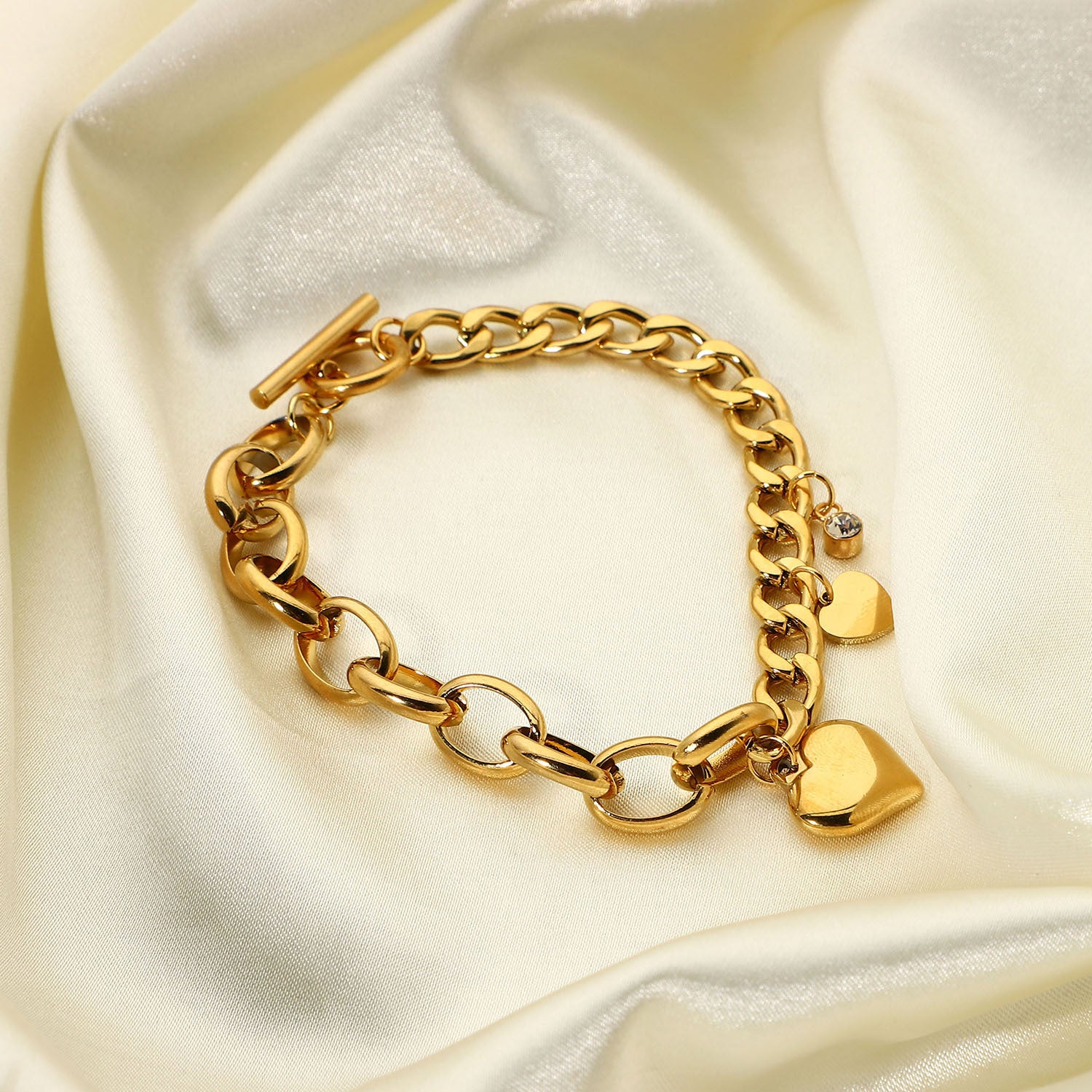 Colgante de circonio redondo de doble corazón al por mayor de hebilla de 18 km brazalete de acero inoxidable chapado en oro